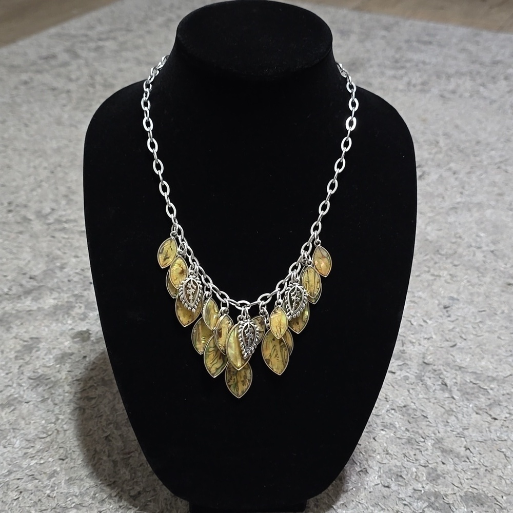 PREMIER DESIGNS Mother of Pearl Abalone Moda Necklace, Statement Leaf Necklace - Picture 2 of 12